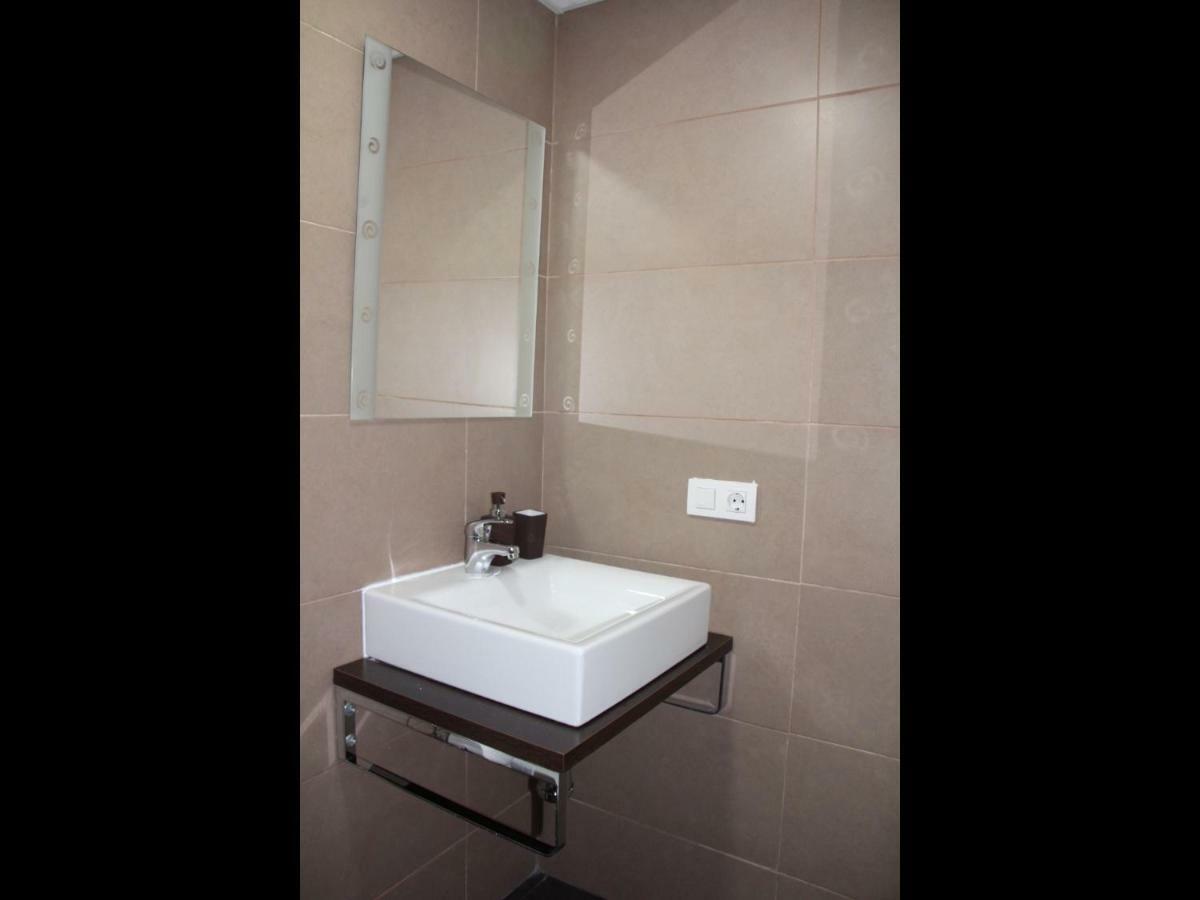 Apartment Sofi บาเลนเซีย ภายนอก รูปภาพ
